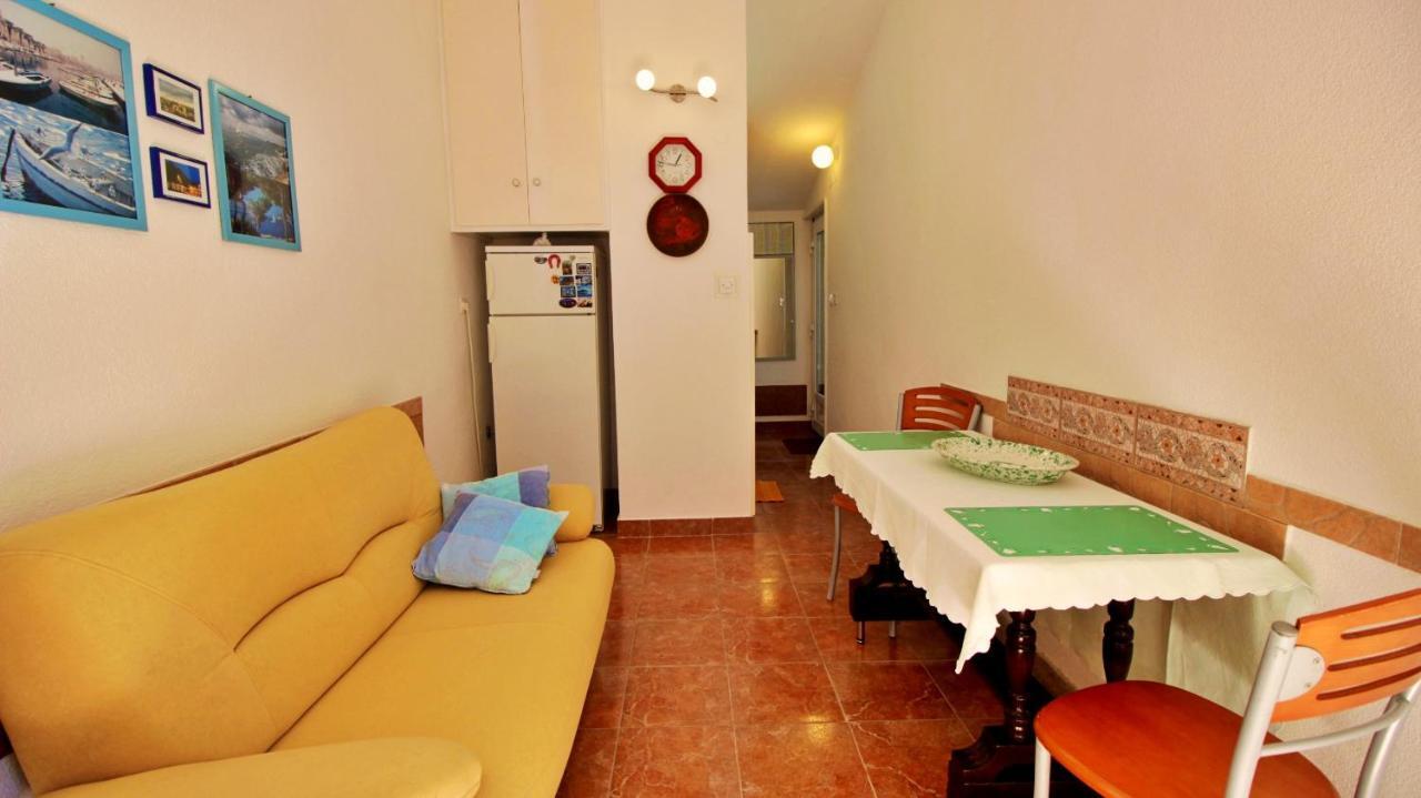 Seaside Apartment أوميس المظهر الخارجي الصورة