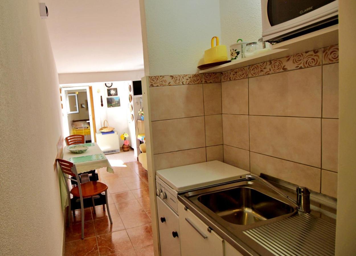 Seaside Apartment أوميس المظهر الخارجي الصورة