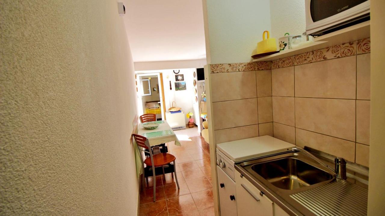 Seaside Apartment أوميس المظهر الخارجي الصورة