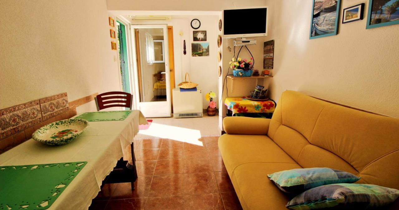 Seaside Apartment أوميس المظهر الخارجي الصورة